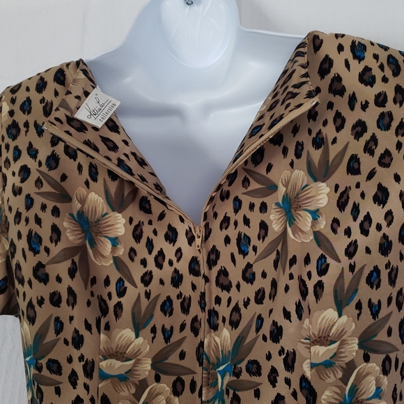 Dress - Picture 9 of 12